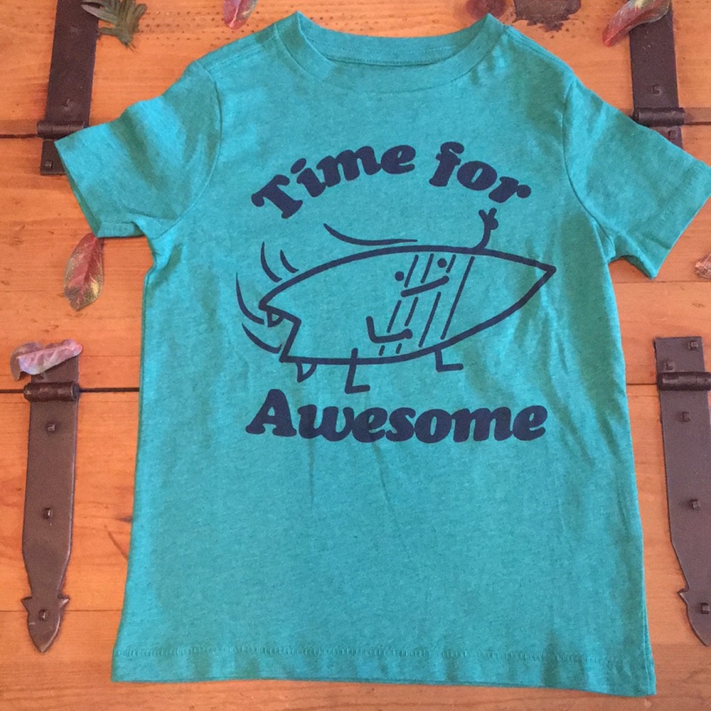 Gymboree basic graphic T-shirt